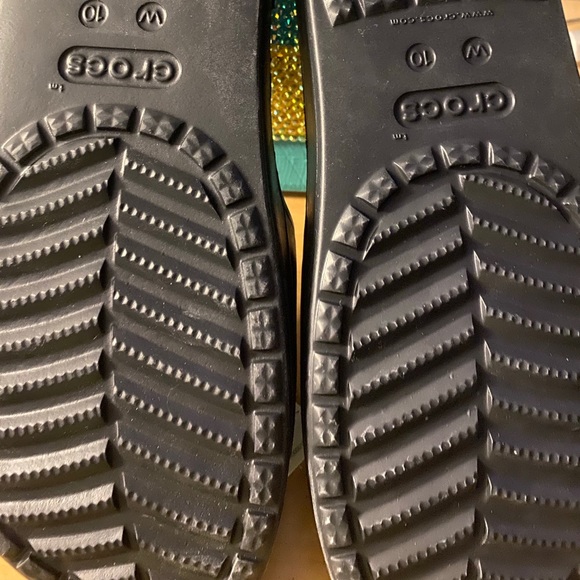 croc slides near me